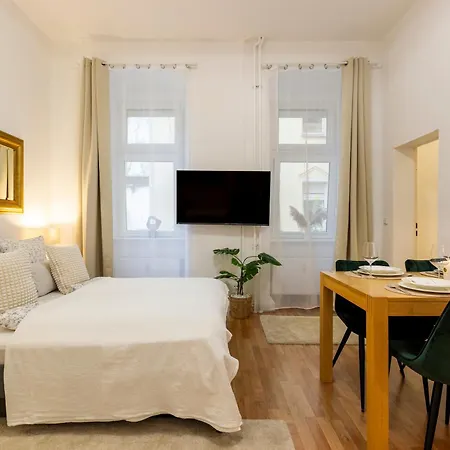 Lovely Place In The Heart Of Prenzlauer Berg Apartment