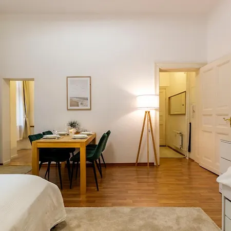 Lovely Place In The Heart Of Prenzlauer Berg Apartment *